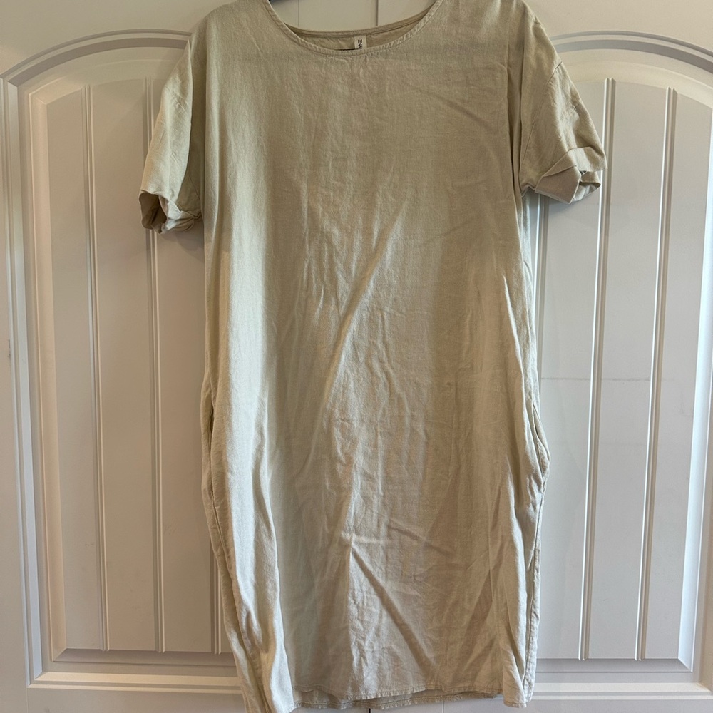 Zenana Outfitters Light Gray Short Sleeve Dress